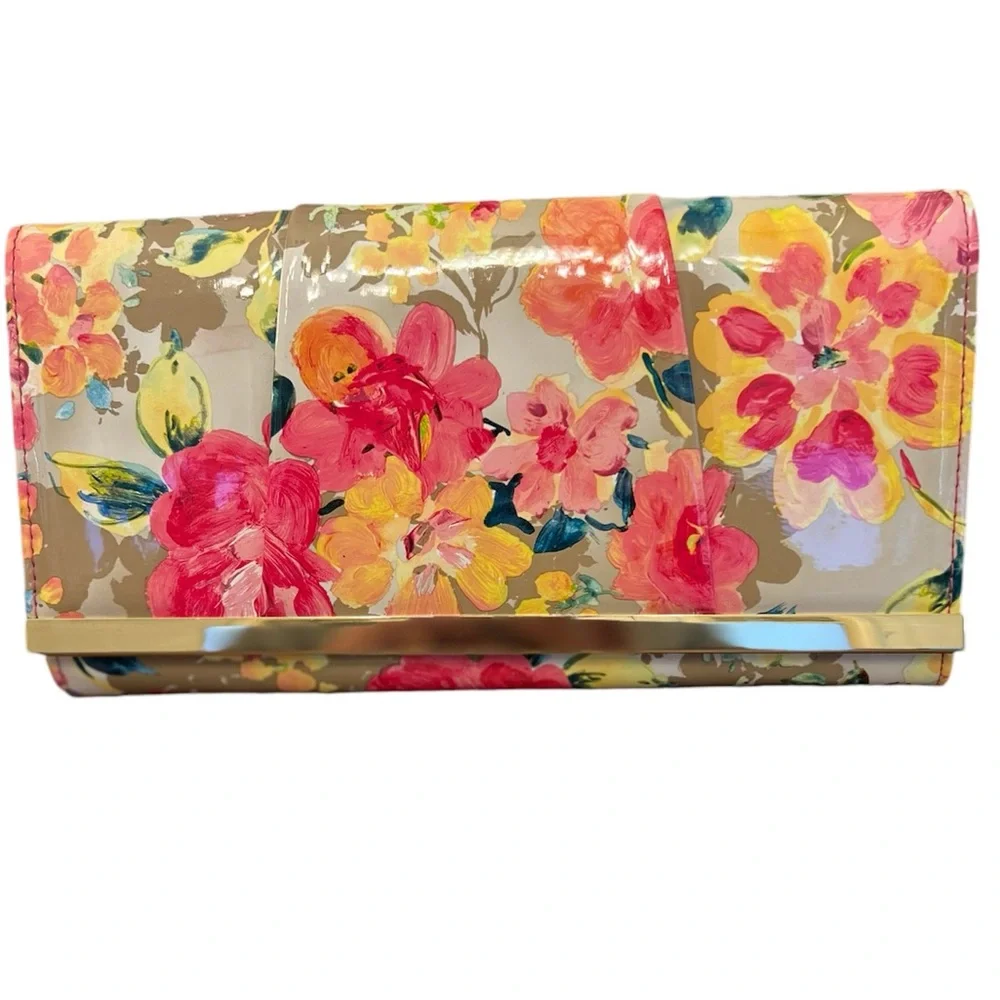 Jessica McClintock Patent Floral Envelope Clutch - Picture 4 of 6
